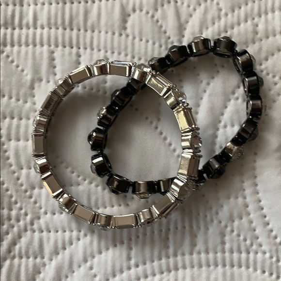 Black and silver bracelets. - Picture 3 of 4
